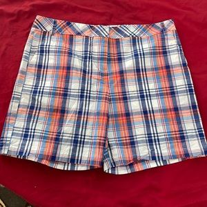 Ladies sport golf shorts. 7” inseam